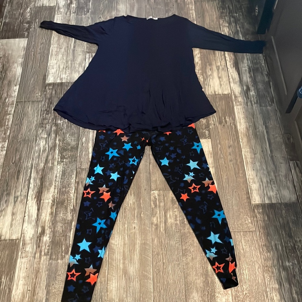 A jollielovin Fourth of July legging set